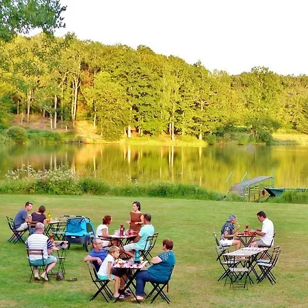 Domaine Du Balbuzard Camping Condat-en-Combraille